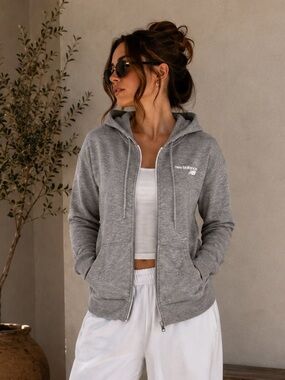 New Balance Women's Full Zip Hoodie Light Gray Size
Small Classic Athletic
